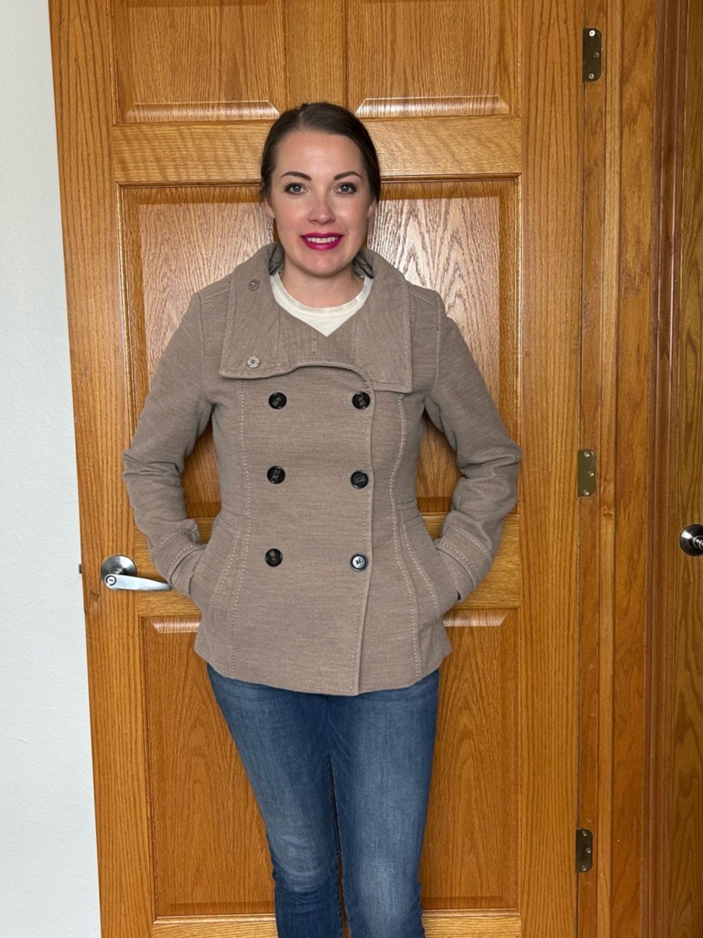 H&M Heathered Taupe Peacoat – Classic Tailored Layer 🤎